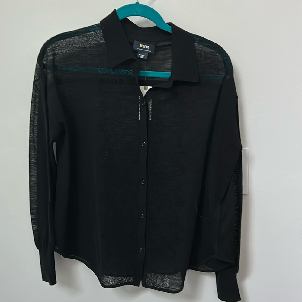 Anthropologie Maeve lace detail button down. Size XS.